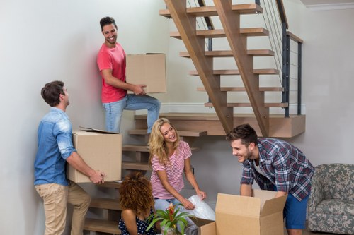 Storage service homepage for Belgravia with moving and packing support